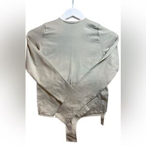 SKIMS Essential Crew Neck Long Sleeve Bodysuit- Cream